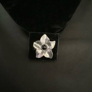 Silver flower ring